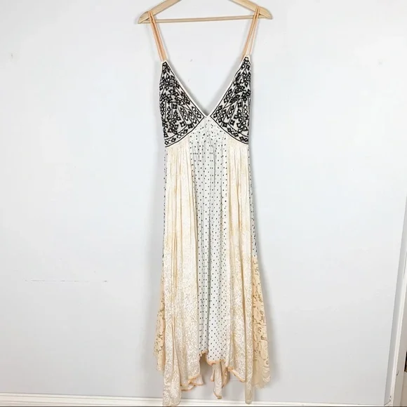 NWT UO Stunning Boho Maxi Dress Flowy Swingy Small - Picture 2 of 16